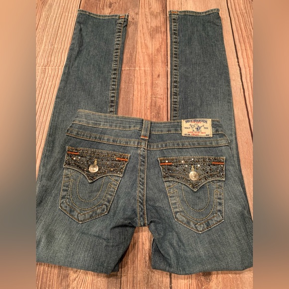 True Religion Slim Straight jeans size 25
Inseam 33-34”
98% cotton 2% Spandex - Picture 8 of 11